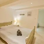 Nenuphar Tatil Evi Dégagnac